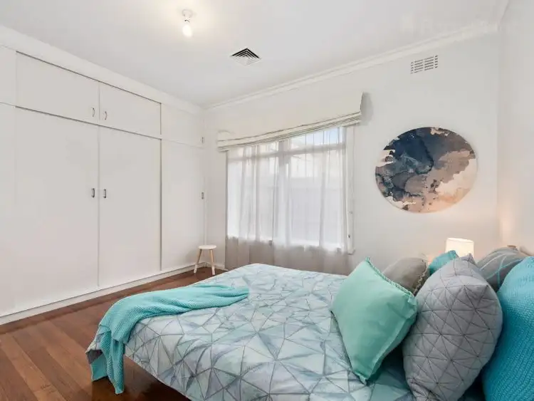 Fifth view of Homely house listing, 1/17 Begonia Avenue, Bayswater VIC 3153