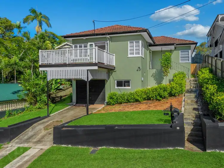 26 Hebe Street, Bardon QLD 4065