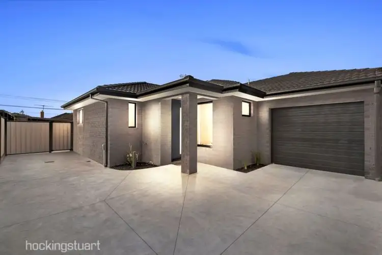 2/28 Irwin Avenue, Altona North VIC 3025
