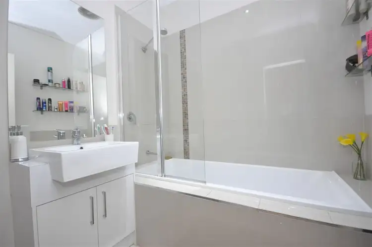 Fifth view of Homely unit listing, 3/5 Dumbarton Street, Reservoir VIC 3073
