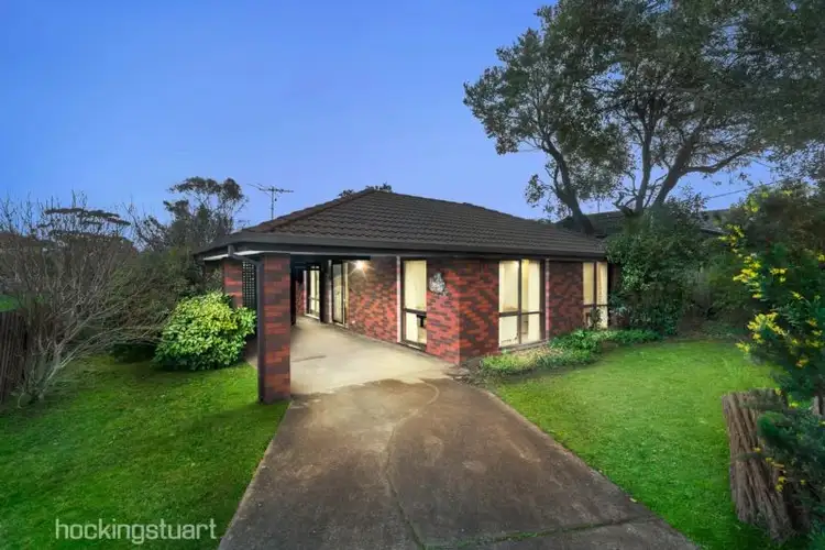 60 Whitehead Grove, Rosebud VIC 3939