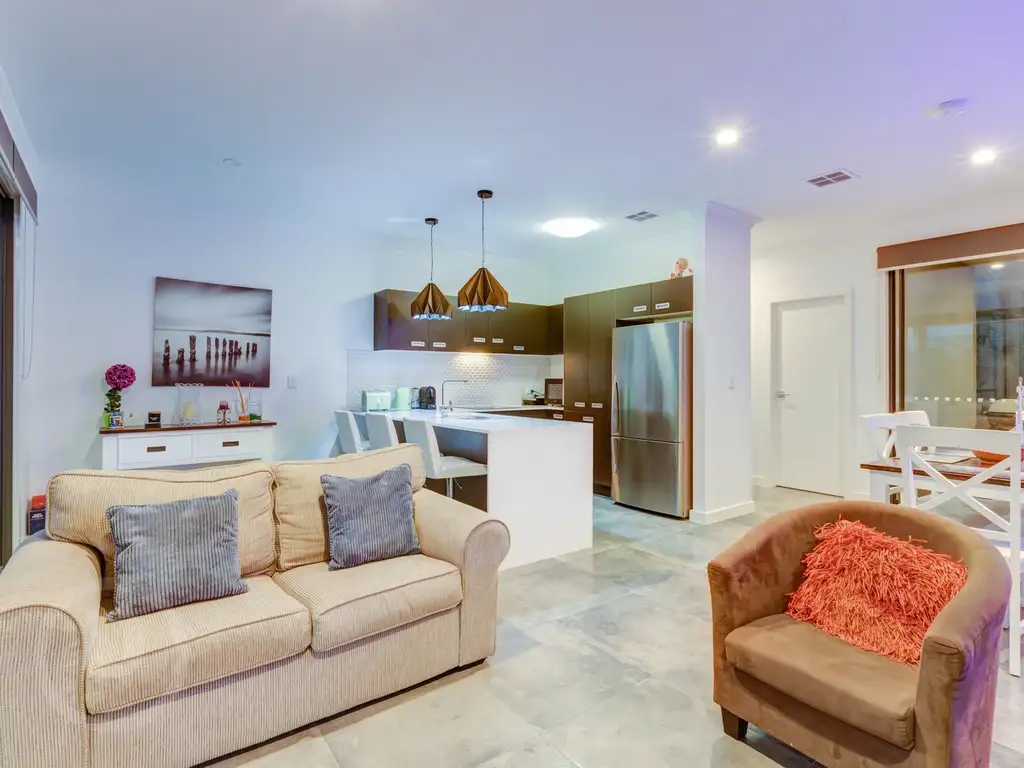 Main view of Homely townhouse listing, 4/13 Bradley Avenue, Kedron QLD 4031