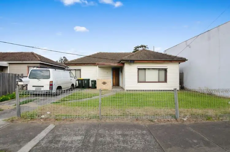 177 Blackshaws Road, Newport VIC 3015