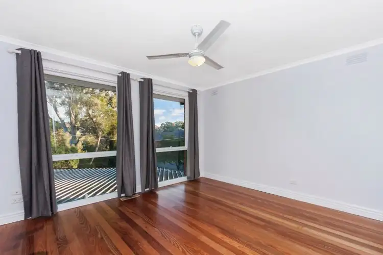 Sixth view of Homely house listing, 5 Bentley Court, Watsonia North VIC 3087