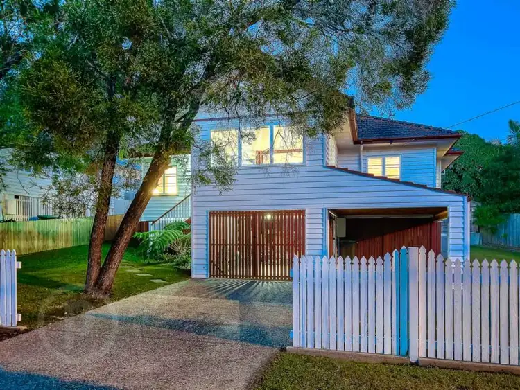 84 Fletcher Parade, Bardon QLD 4065