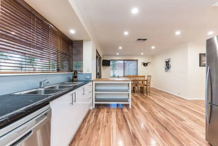 Fifth view of Homely house listing, 11 Hollyoak Place, Thornlie WA 6108