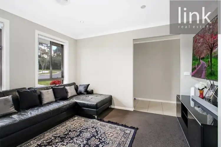 Fifth view of Homely house listing, 17 Honeyeater Circuit, Thurgoona NSW 2640