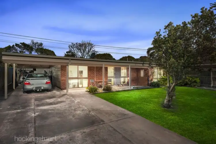 61 Woonton Crescent, Rosebud VIC 3939