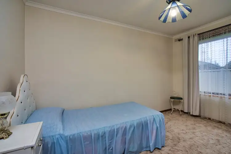 Fifth view of Homely house listing, 2 Colombard Court, Wendouree VIC 3355