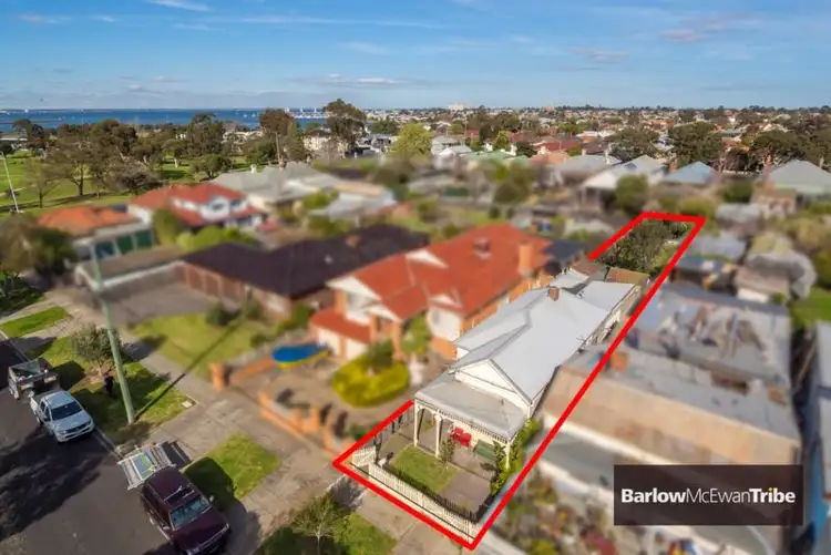 7 Collingwood Road, Newport VIC 3015