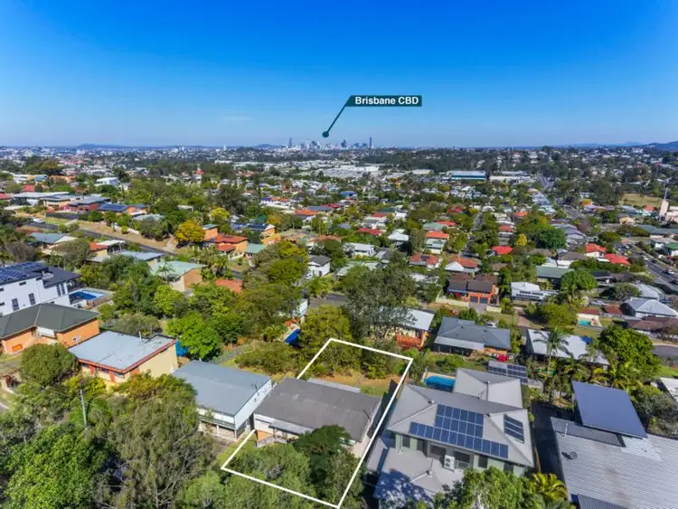 28 Caratel Street, Stafford Heights QLD 4053