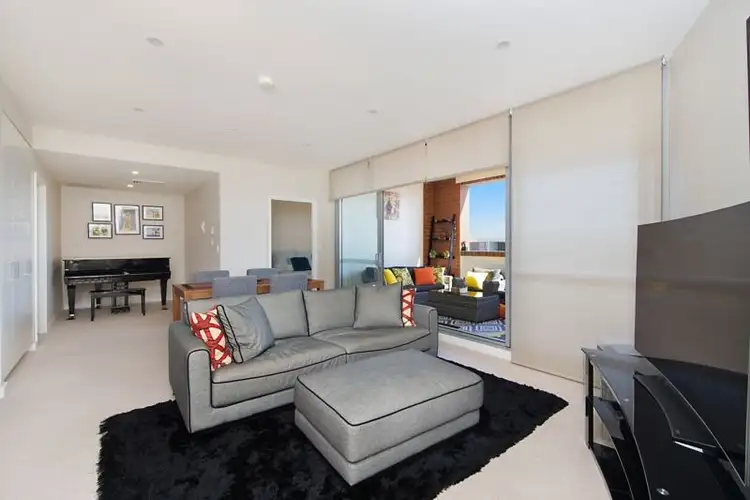 806/23 Ravenshaw Street, Newcastle West NSW 2302