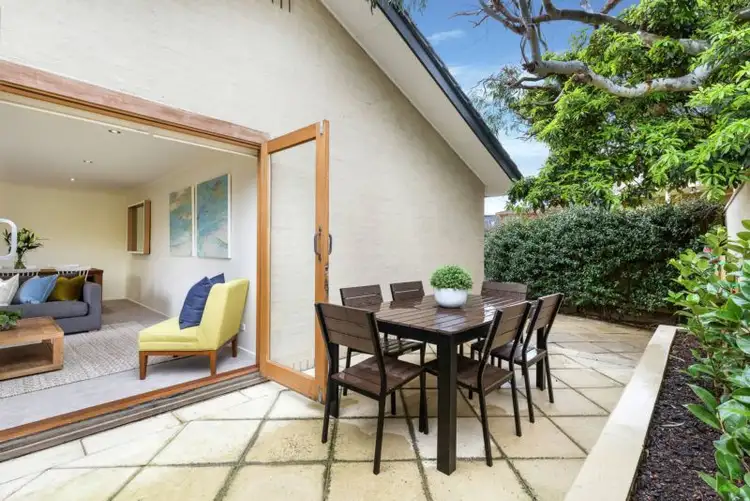 5/9 King Georges Avenue, Mornington VIC 3931
