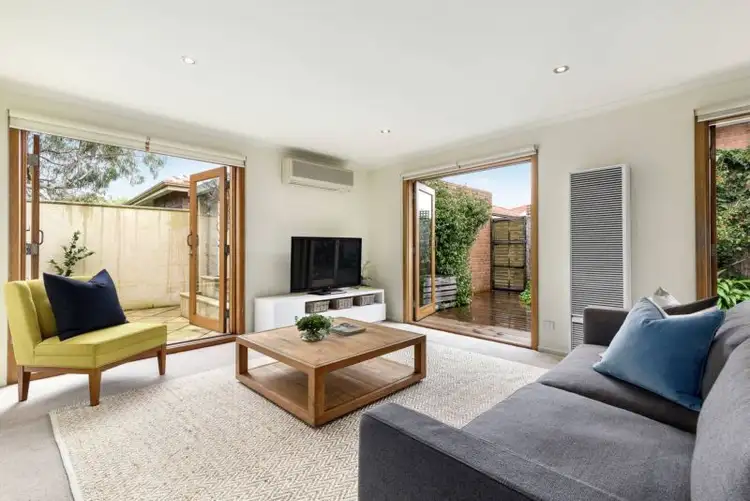 Second view of Homely unit listing, 5/9 King Georges Avenue, Mornington VIC 3931