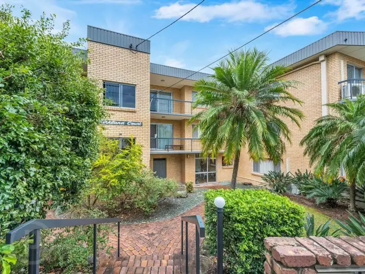 1/56 Kirkland Ave, Coorparoo QLD 4151