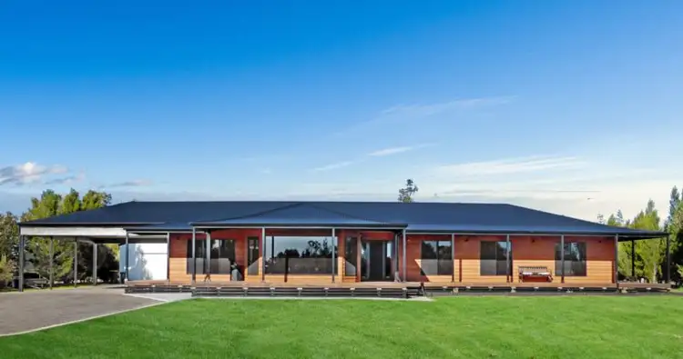 15 Blue Wren Drive, Haven VIC 3401