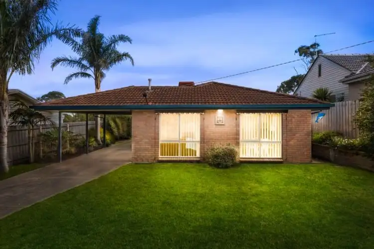 50 Hayes Avenue, Rosebud VIC 3939