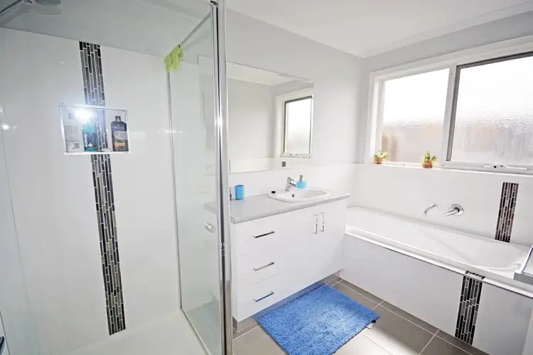 Seventh view of Homely house listing, 10 Aquarius Court, Portland VIC 3305