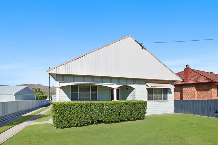 25 Lord Street, Dungog NSW 2420
