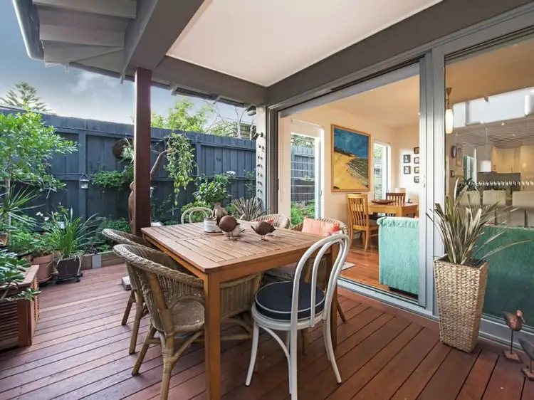 8/189 Mount Eliza Way, Mount Eliza VIC 3930