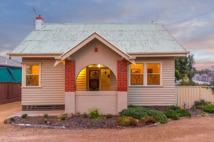 32 Townsend Street, Flora Hill VIC 3550