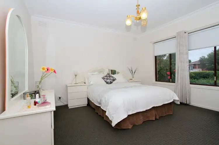 Seventh view of Homely house listing, 3 Diplomat Drive, Thomastown VIC 3074