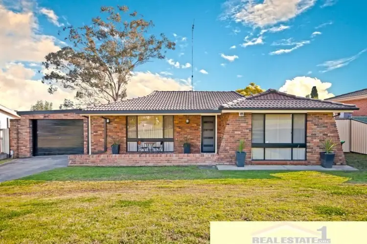 14 Pinto Place, St Clair NSW 2759