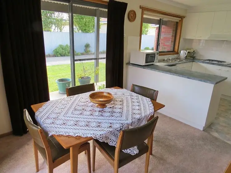Fifth view of Homely house listing, 2/9 Park Street, Wendouree VIC 3355