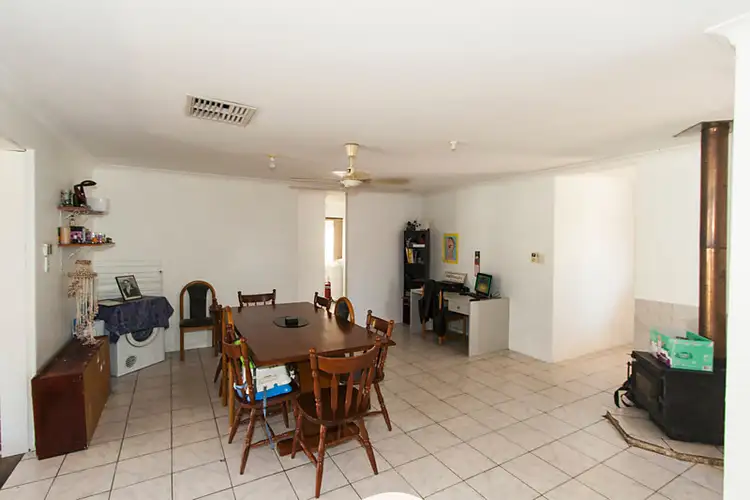 Seventh view of Homely house listing, 15 Chipper View, Parmelia WA 6167