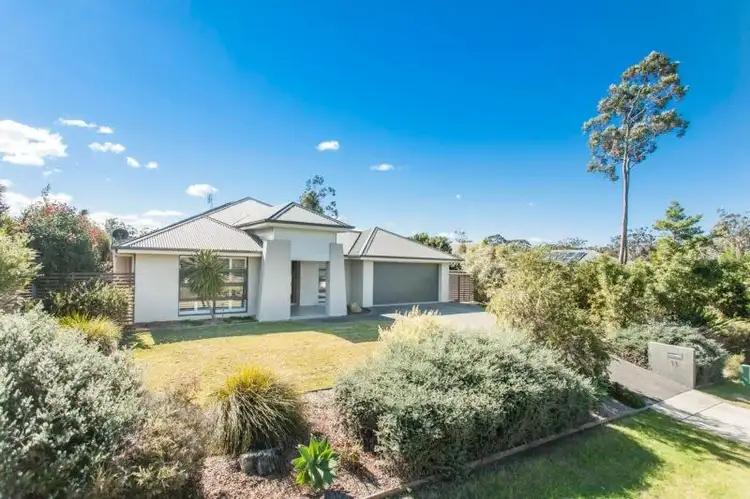 11 Kapalua Crescent, Medowie NSW 2318
