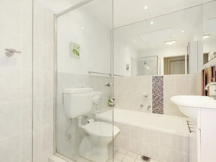 Sixth view of Homely villa listing, 2/110 Midson Road, Epping NSW 2121
