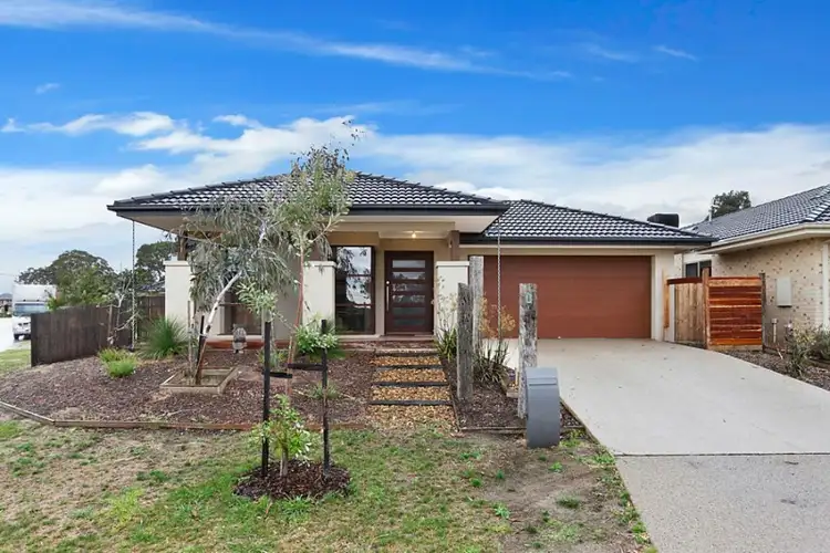 Third view of Homely house listing, 1 Yarra Place, Sandhurst VIC 3977