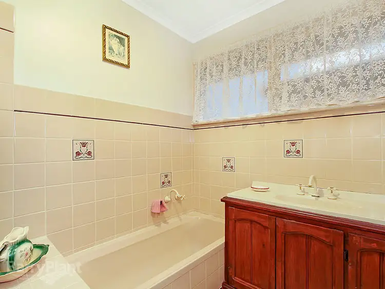 Fourth view of Homely unit listing, 1/19 Cumberland Avenue, Bayswater VIC 3153