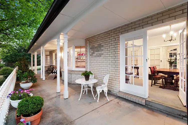 18 Alexander Crescent, Templestowe Lower VIC 3107