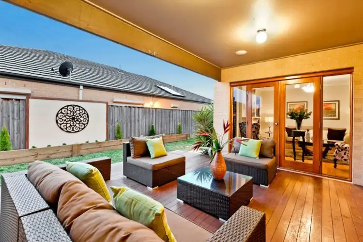 6 Jondarvan Drive, Mernda VIC 3754