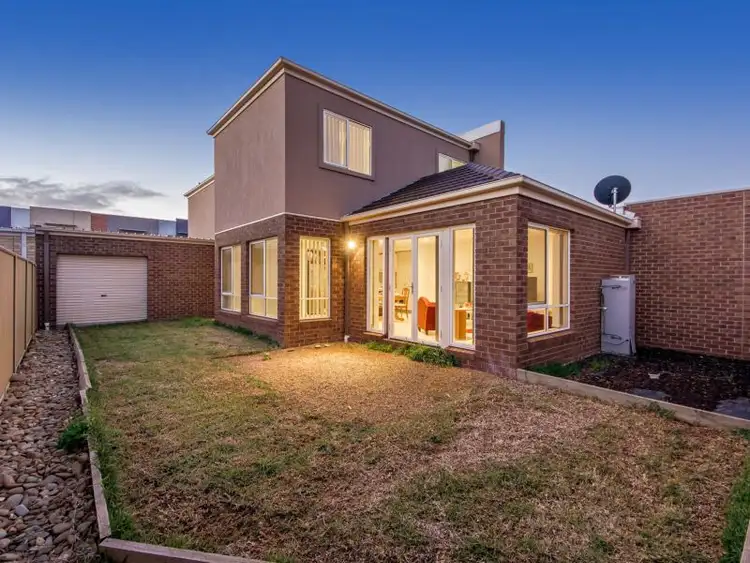 Seventh view of Homely house listing, 2 Oldis Close, Caroline Springs VIC 3023