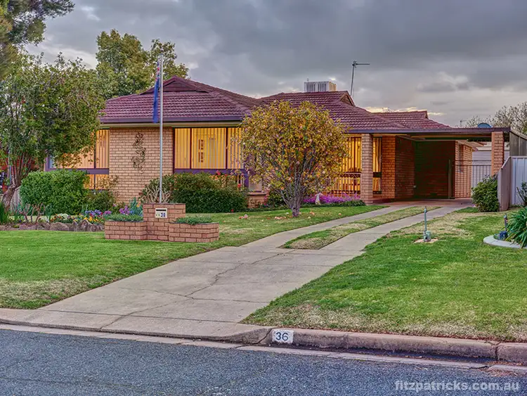 36 Walana Crescent, Kooringal NSW 2650