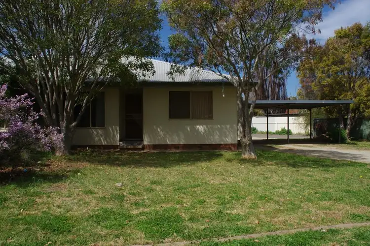 Unit 1/2 Day Street, Cowra NSW 2794