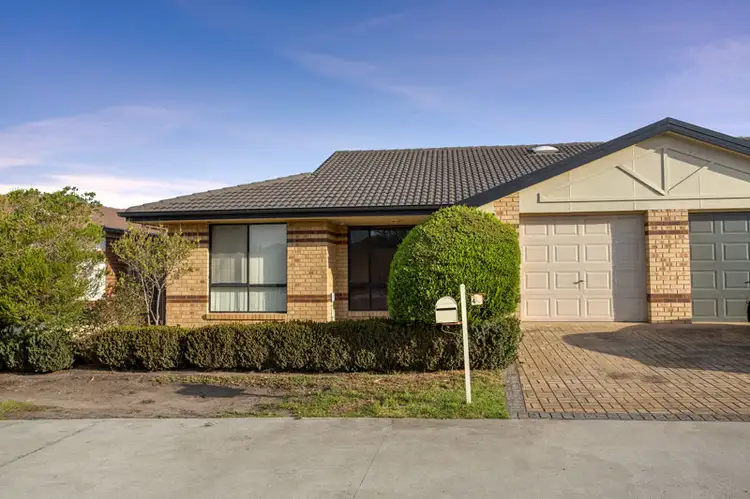 44 Mathisen Terrace, Hillside VIC 3037
