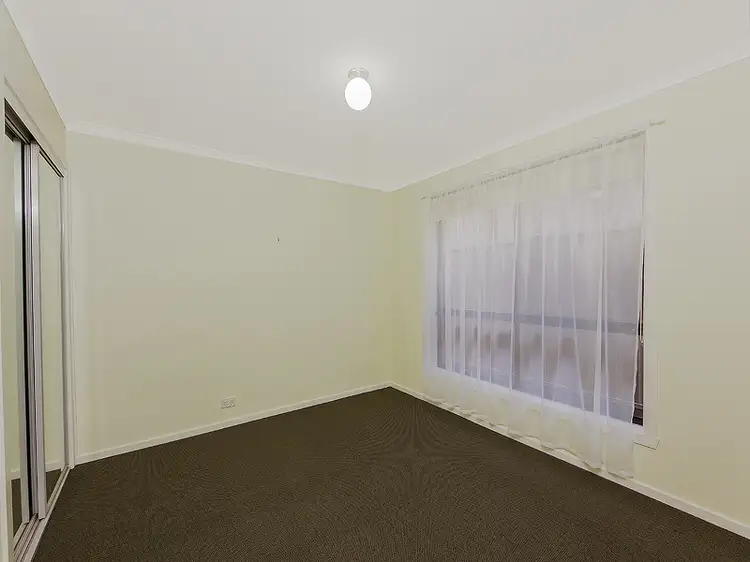 Sixth view of Homely villa listing, 2/8 Pilain Crescent, Keilor Downs VIC 3038