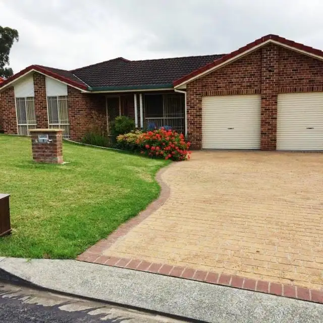 2 Regent Place, Bomaderry NSW 2541
