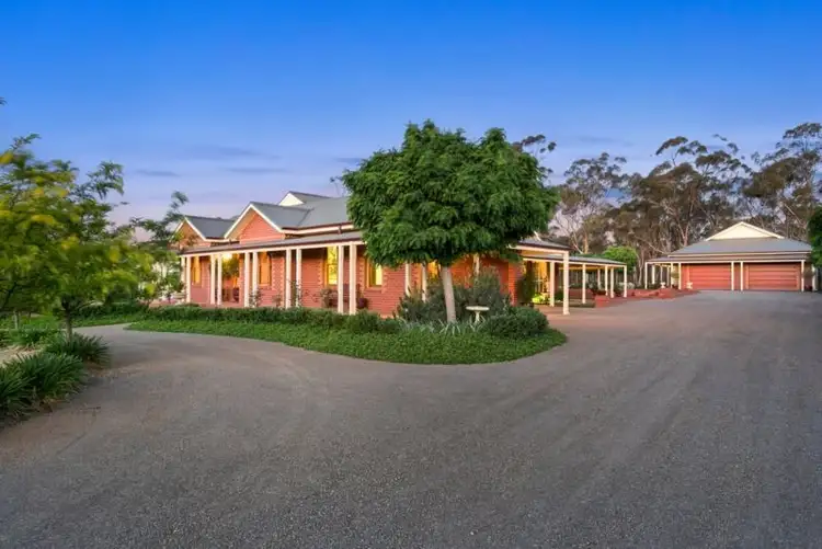 15 Conboy Court, Ascot VIC 3551