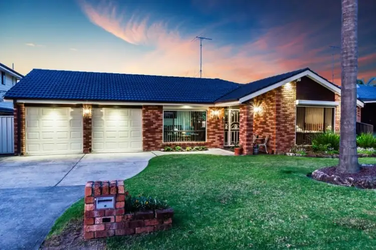 100 Cook Parade, St Clair NSW 2759