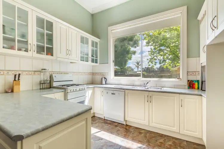 Second view of Homely house listing, 19 Hamelin Street, White Hills VIC 3550