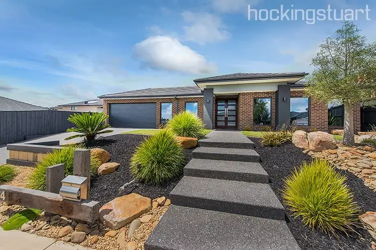 4 Ponds Way, Narre Warren North VIC 3804