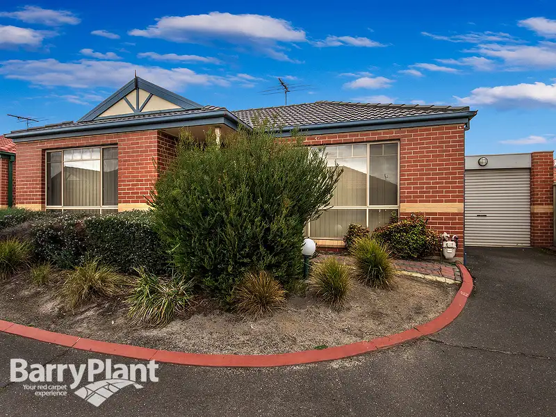 Main view of Homely unit listing, 15/7 Regan Street, St Albans VIC 3021