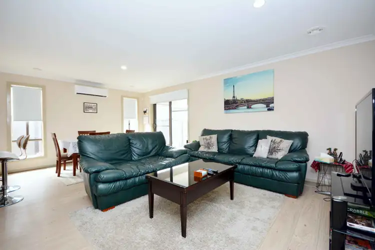 Fifth view of Homely house listing, 8 Eminence Way, Craigieburn VIC 3064