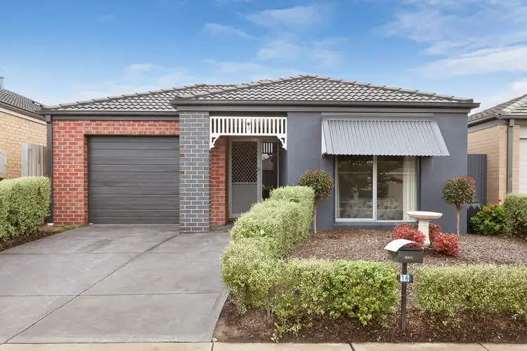 16 Tekin Terrace, Doreen VIC 3754