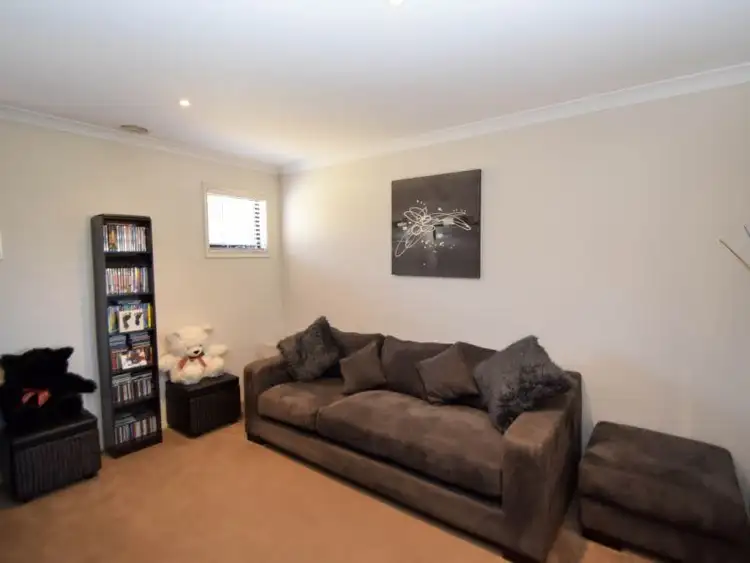 Fifth view of Homely house listing, 8 Puglisi Court, Wangaratta VIC 3677