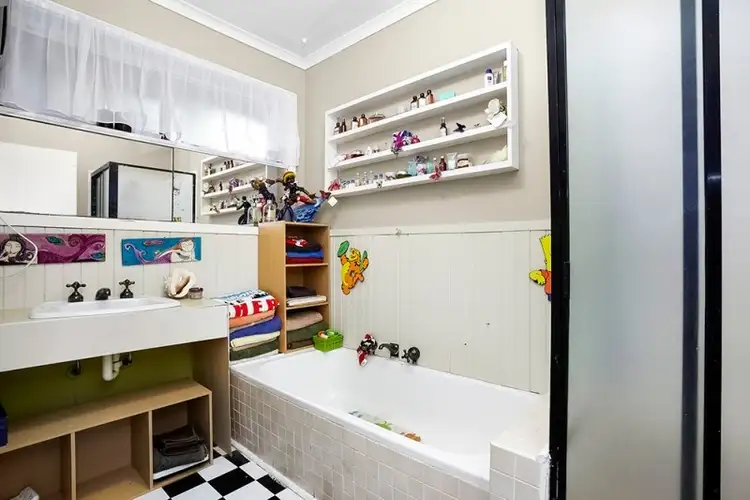Sixth view of Homely house listing, 4 Highview Drive, Mooroolbark VIC 3138